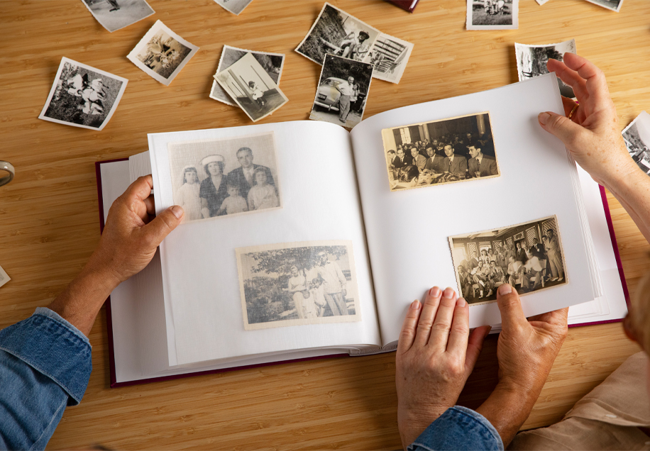 souvenir photo album photo
